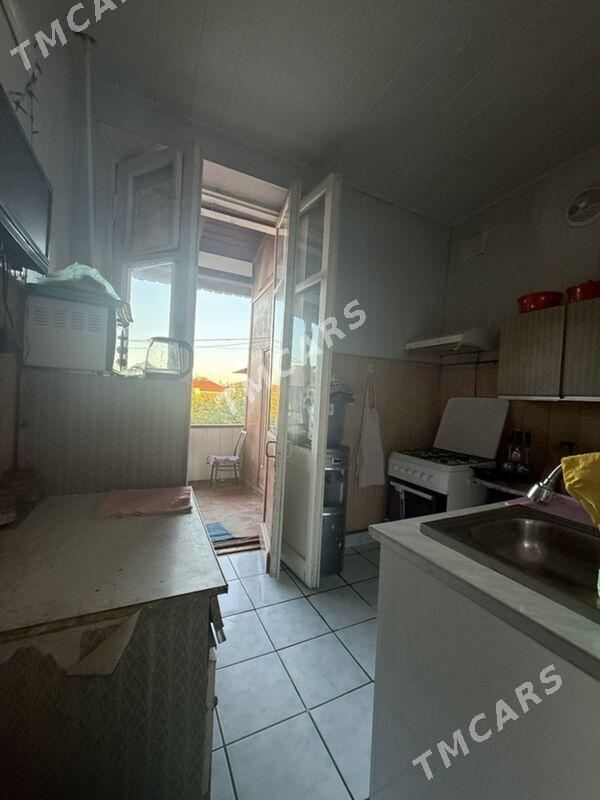 Kwartal 533 2 Kom 74 m2 3 ET - 30 мкр - img 2