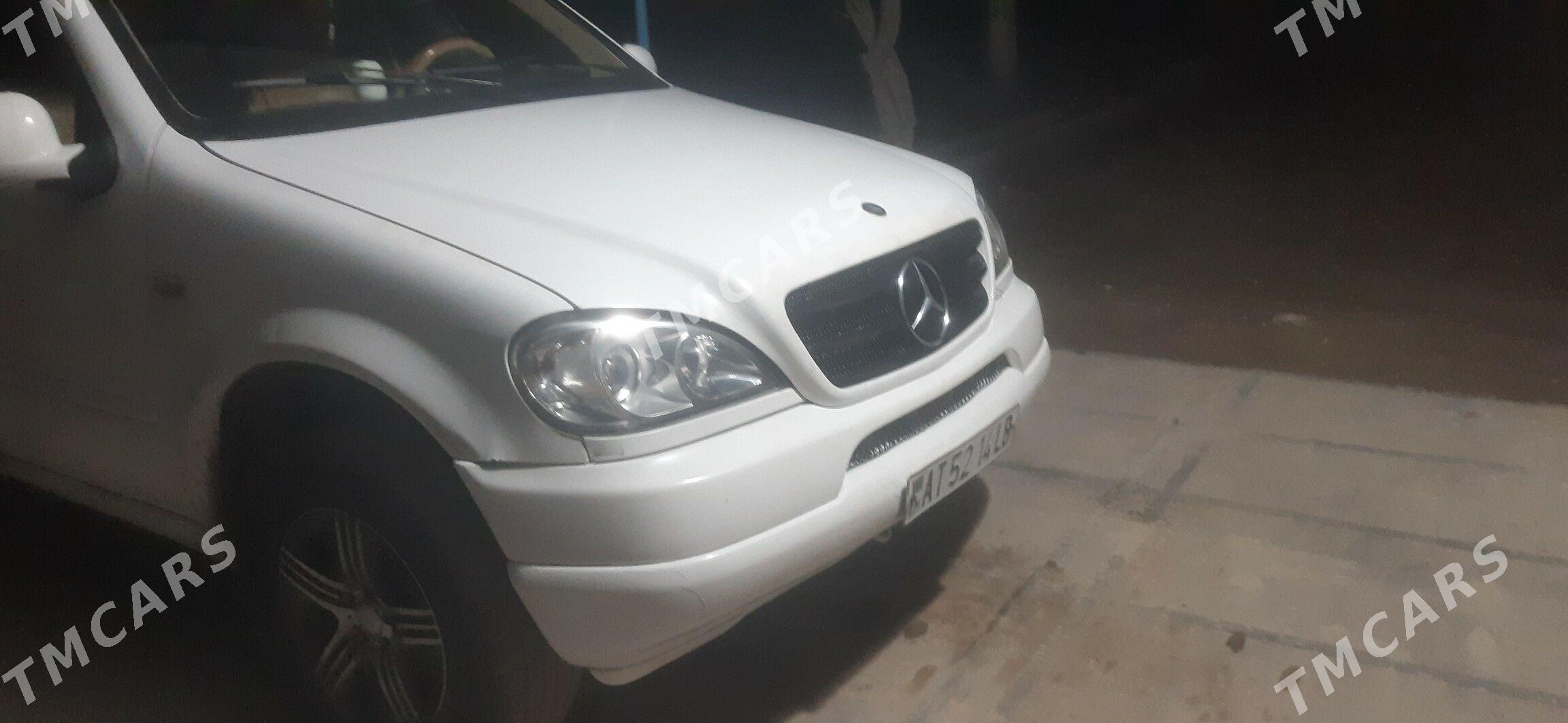 Mercedes-Benz C320 1999 - 90 000 TMT - Сакар - img 4