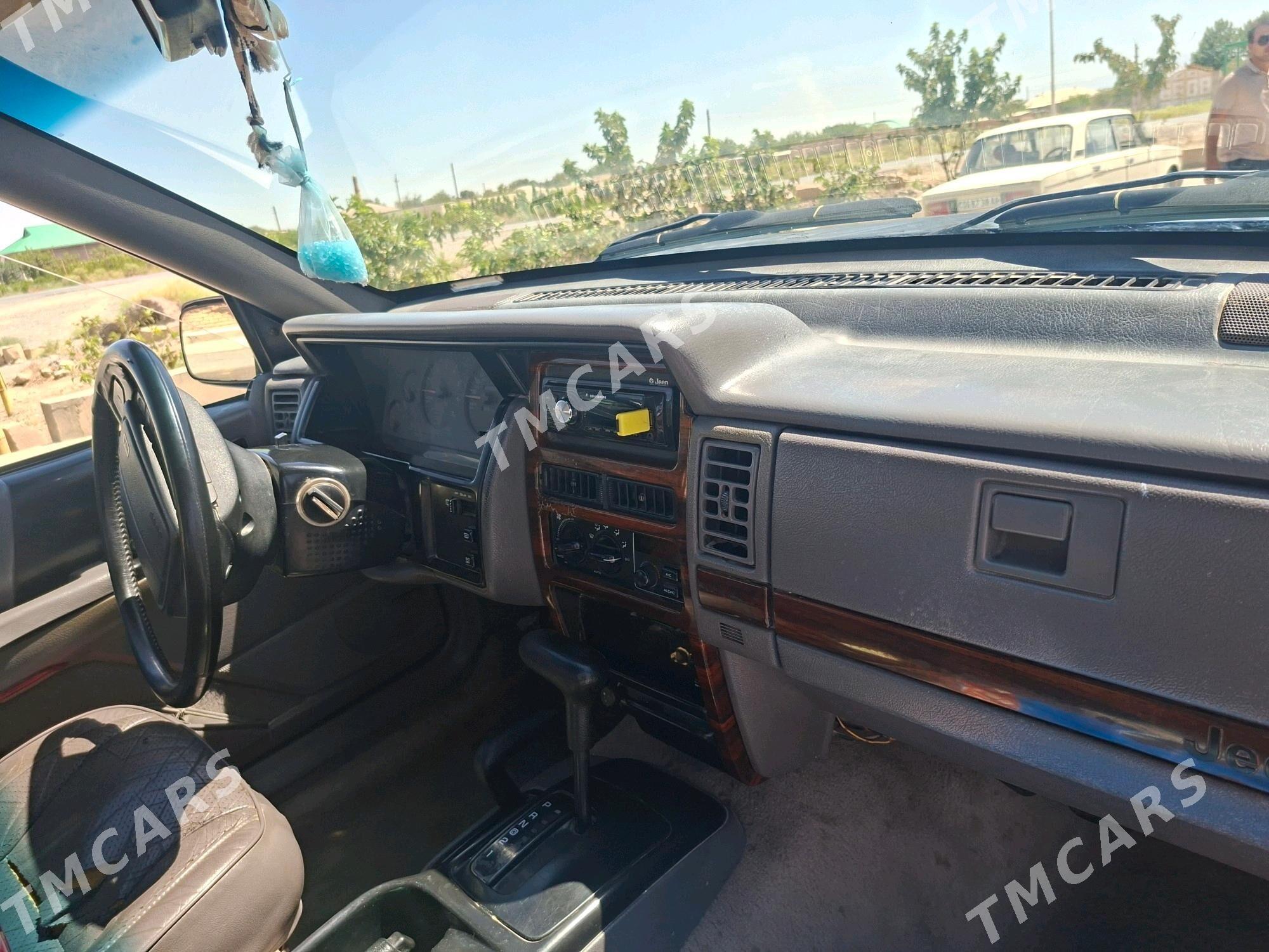 Jeep Grand Cherokee 1996 - 40 000 TMT - Кака - img 4