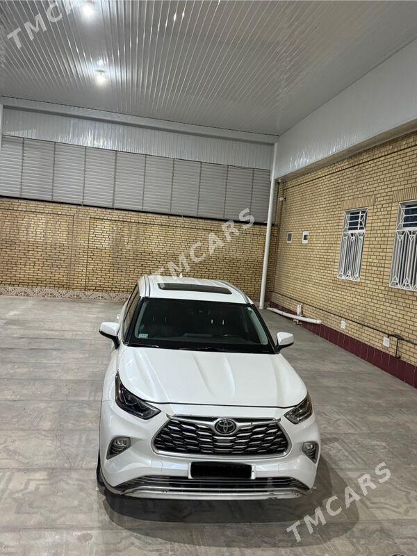 Toyota Highlander 2023 - 490 000 TMT - Мары - img 4