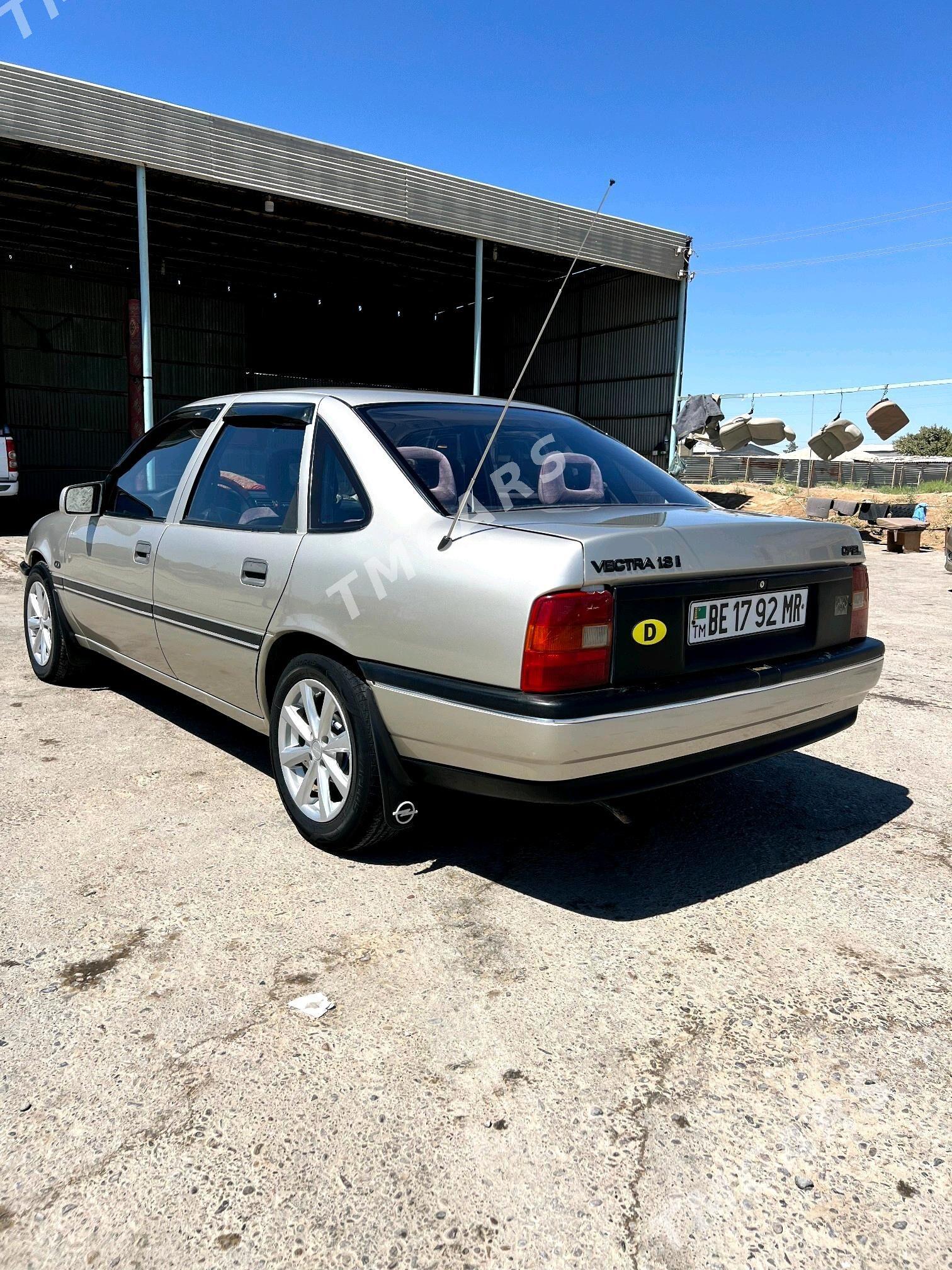 Opel Vectra 1991 - 45 000 TMT - Mary - img 2