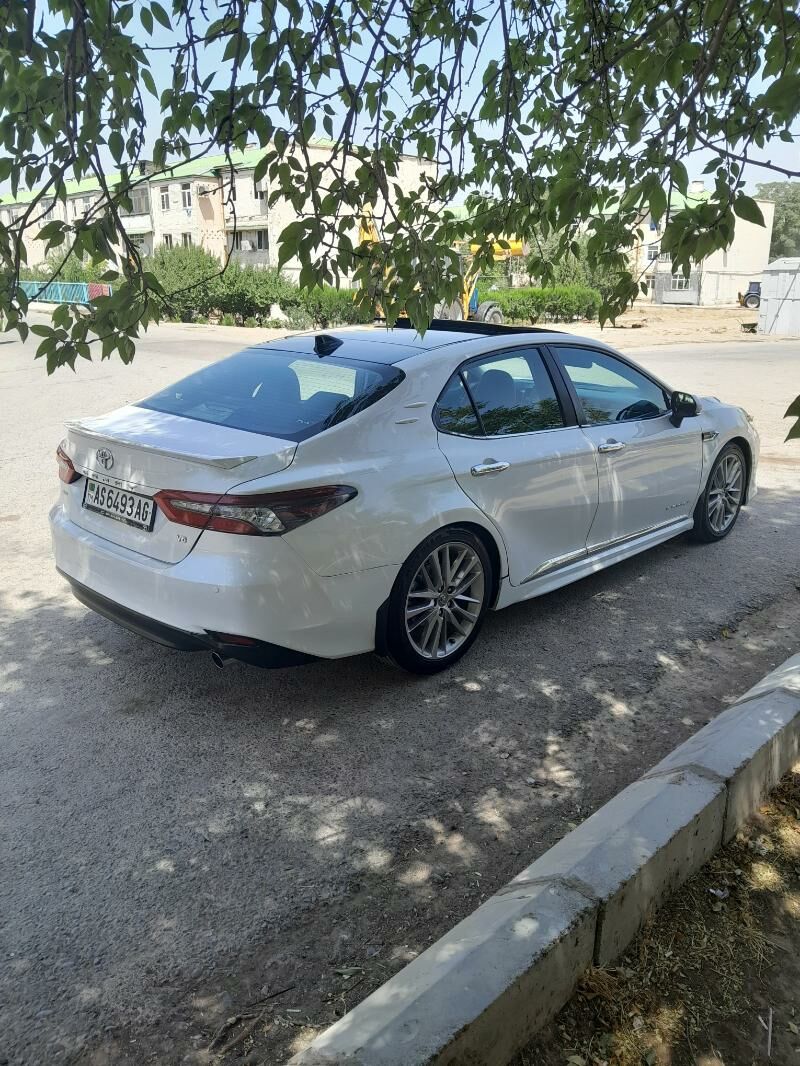 Toyota Camry 2021 - 240 000 TMT - 9 мкр - img 7