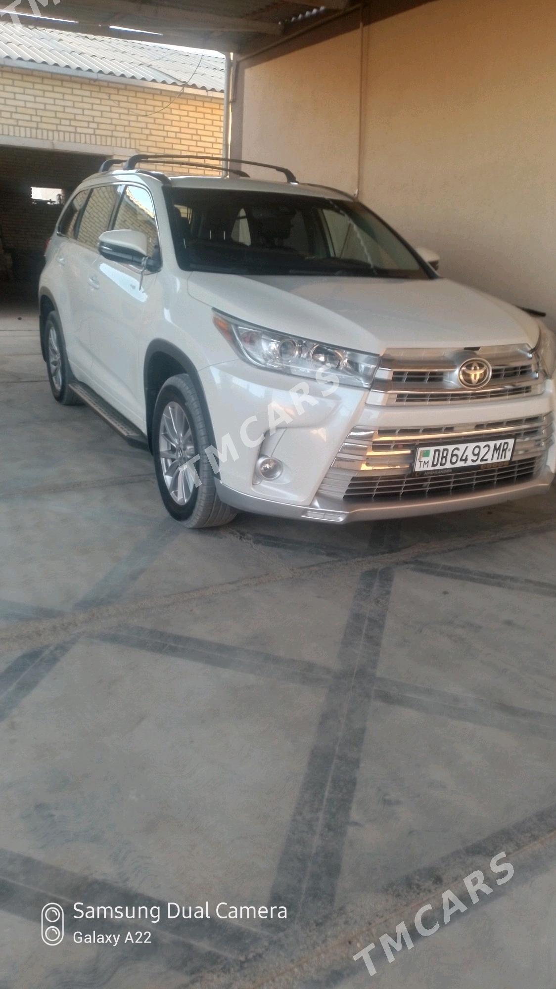Toyota Highlander 2018 - 360 000 TMT - Мары - img 2