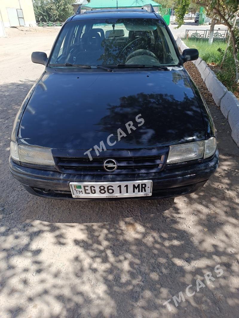 Opel Astra 1992 - 30 000 TMT - Murgap - img 2