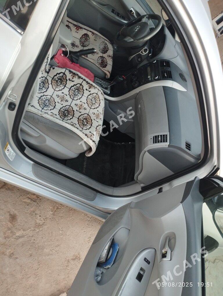 Toyota Corolla 2010 - 135 000 TMT - Aşgabat - img 2