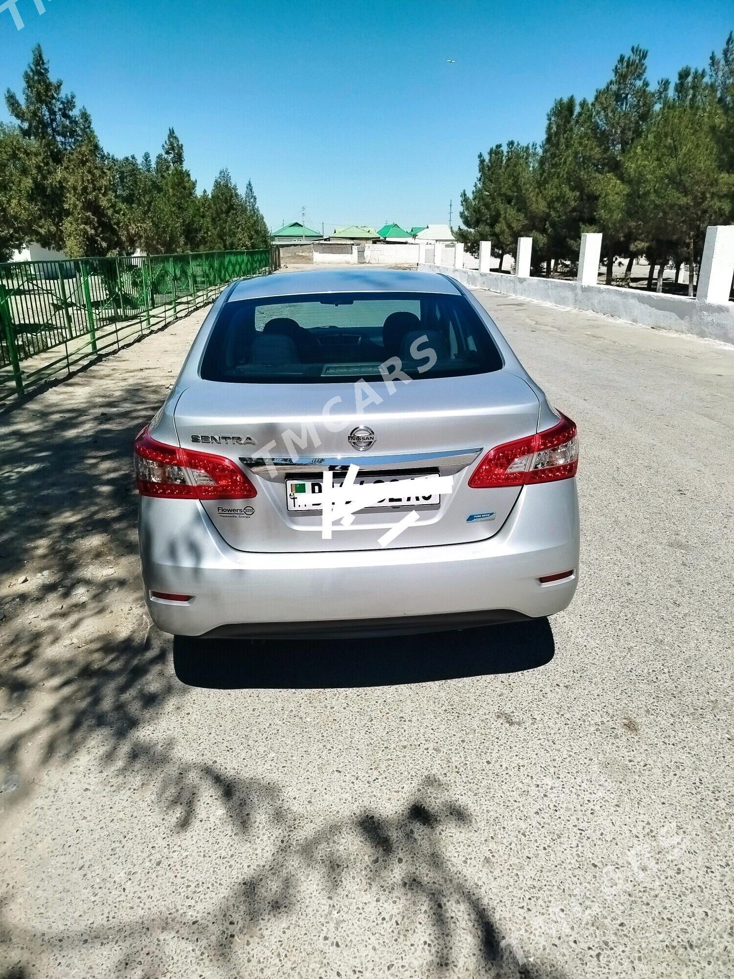Nissan Sentra 2014 - 150 000 TMT - Бузмеин - img 2