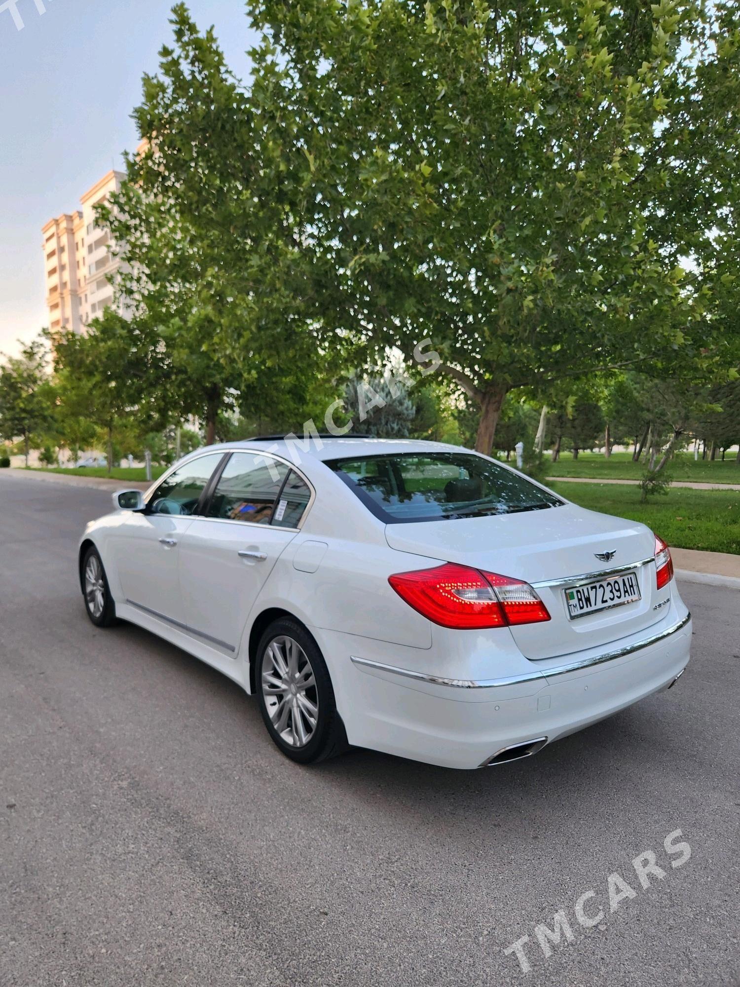 Hyundai Genesis 2013 - 220 000 TMT - Ашхабад - img 8