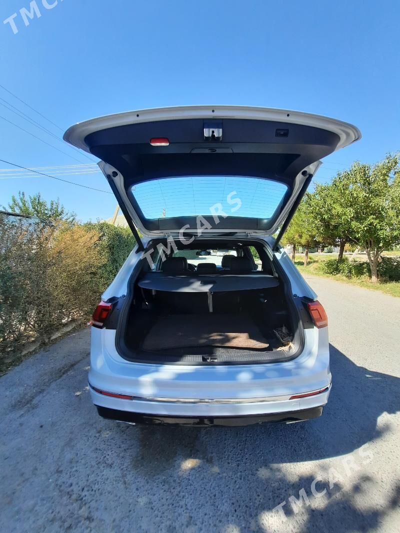 Volkswagen Tiguan 2018 - 550 000 TMT - Бедев - img 10