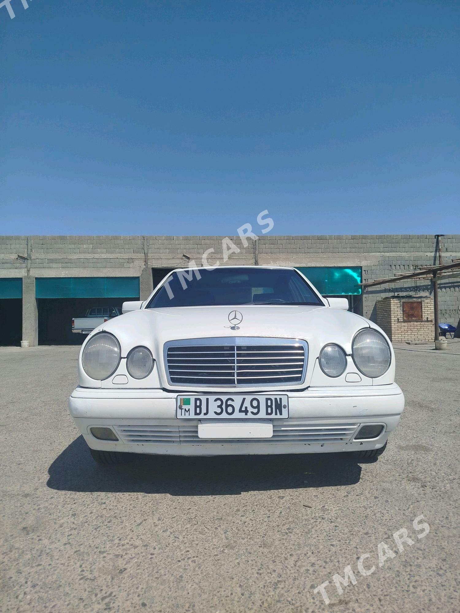 Mercedes-Benz E420 1996 - 60 000 TMT - Гызыларбат - img 4