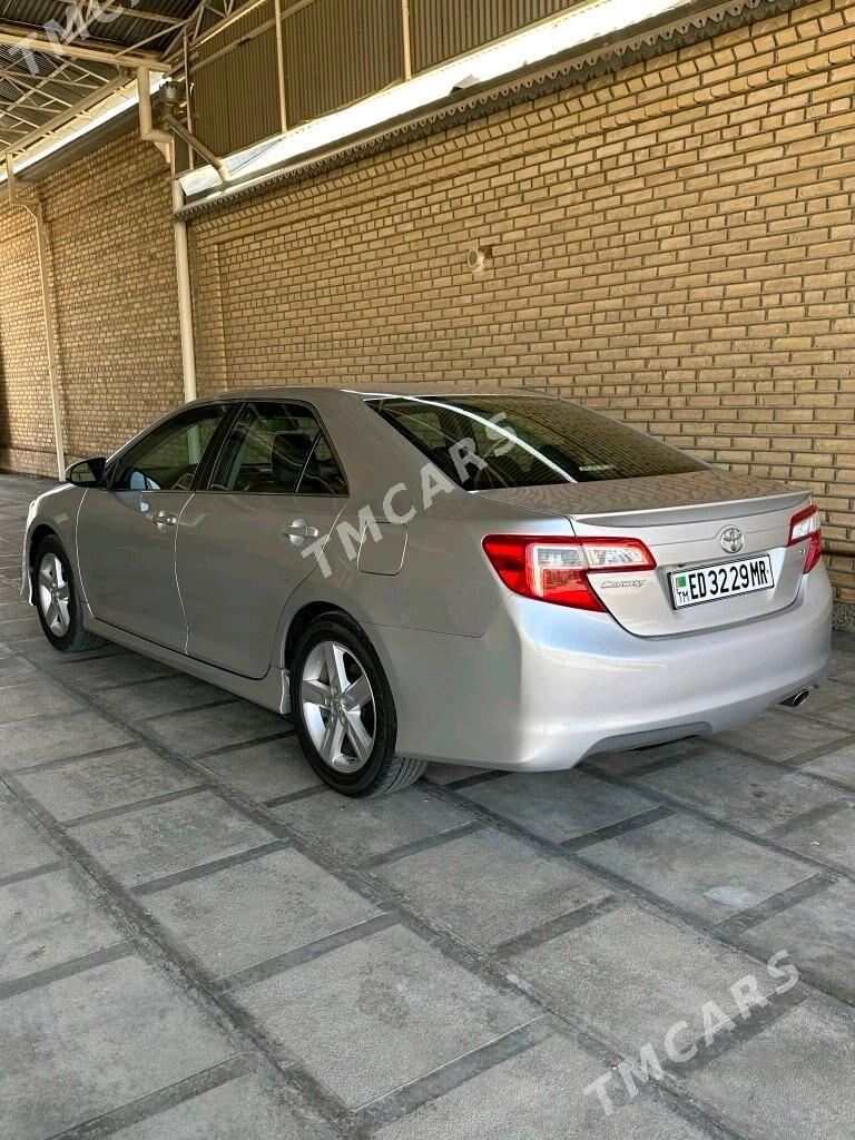 Toyota Camry 2013 - 240 000 TMT - Мары - img 3