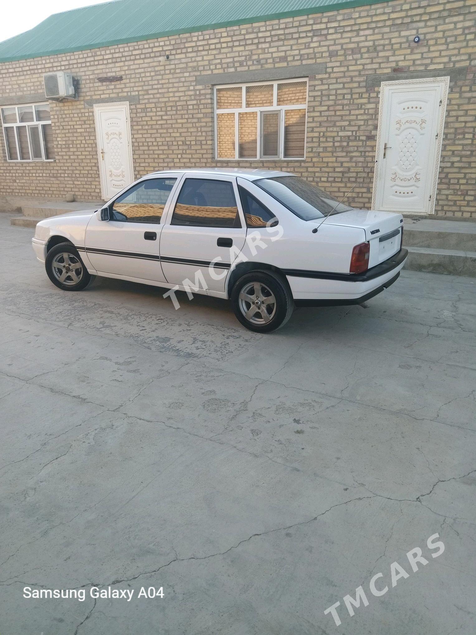 Opel Vectra 1992 - 33 000 TMT - Бахарден - img 7