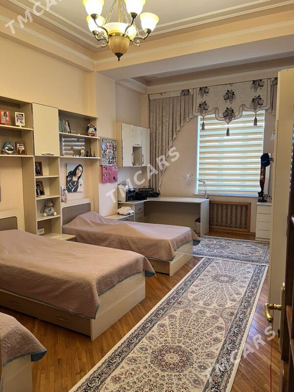 СОВЕТСКАЯ 4 КОМ 220м2 7 ЭТАЖ - Sowetskiý köç. (Garaşsyzlyk şaýoly) - img 10