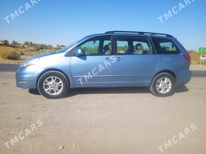 Toyota Sienna 2005 - 190 000 TMT - Халач - img 7