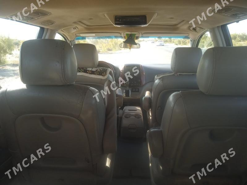 Toyota Sienna 2005 - 190 000 TMT - Халач - img 3
