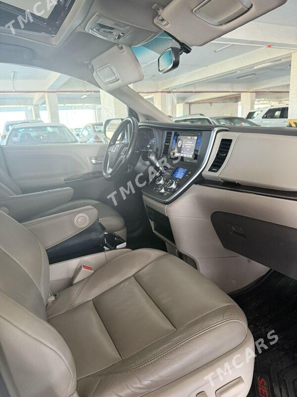 Toyota Sienna 2017 - 375 000 TMT - Aşgabat - img 4