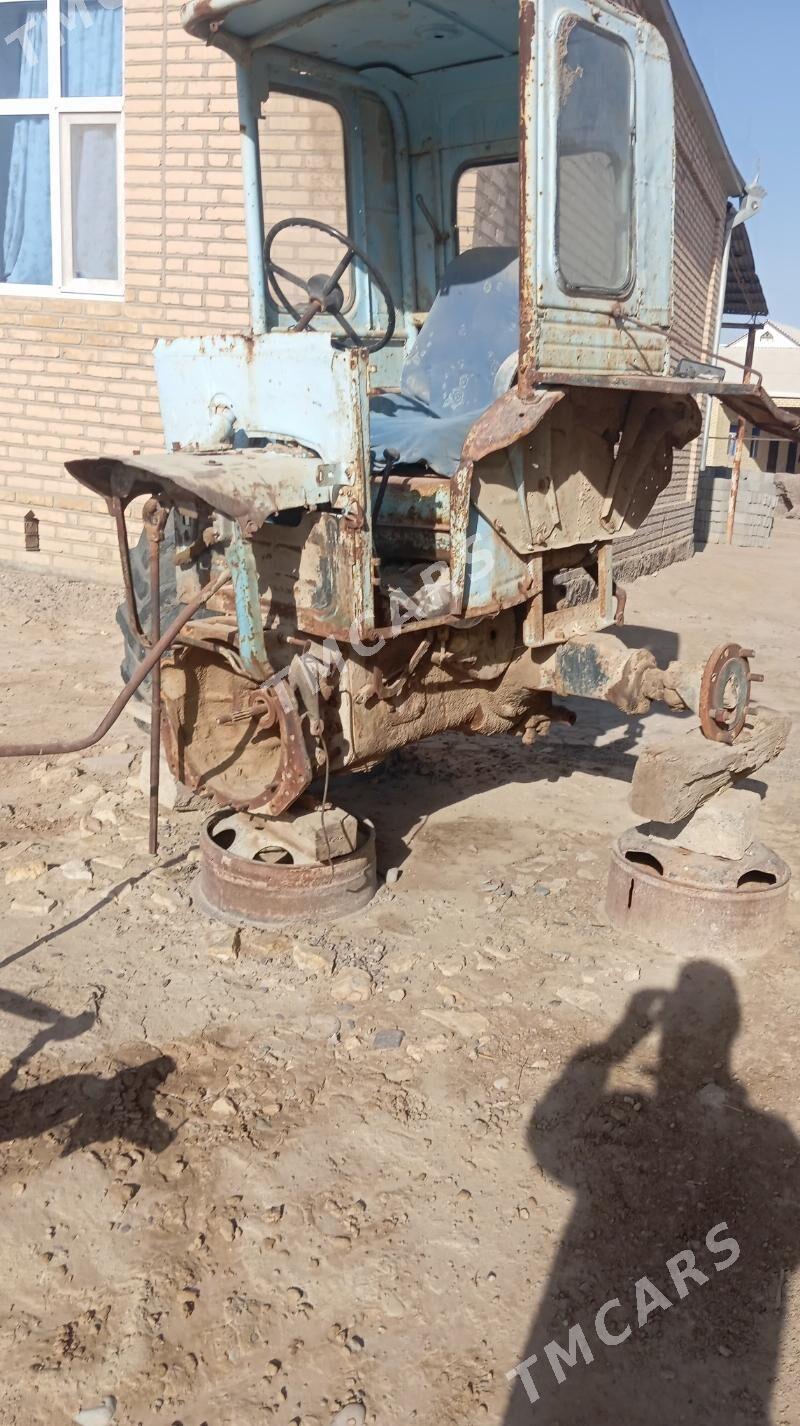 MTZ T-28 1993 - 15 000 TMT - Tagtabazar - img 5