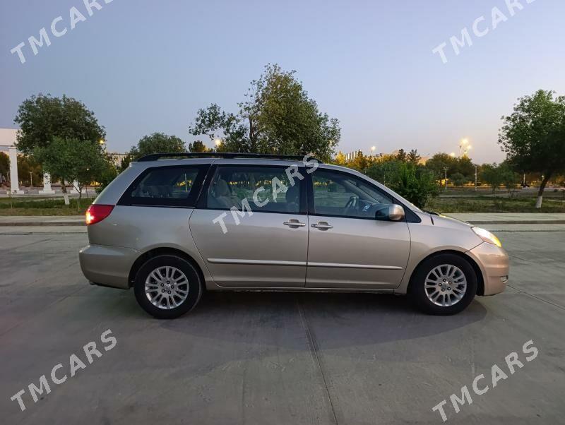 Toyota Sienna 2008 - 195 000 TMT - Мары - img 3