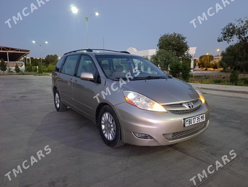 Toyota Sienna 2008 - 195 000 TMT - Мары - img 2