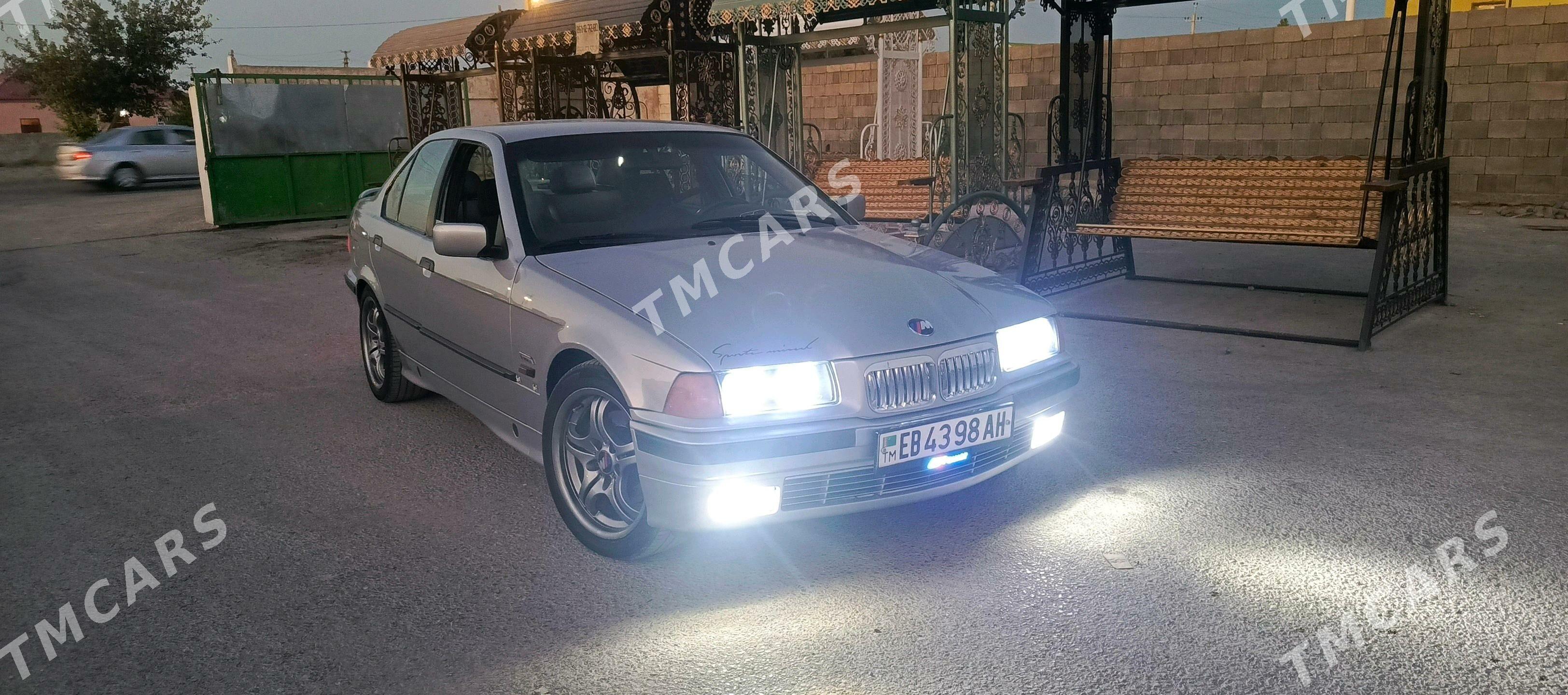 BMW E46 1996 - 95 000 TMT - Aşgabat - img 2