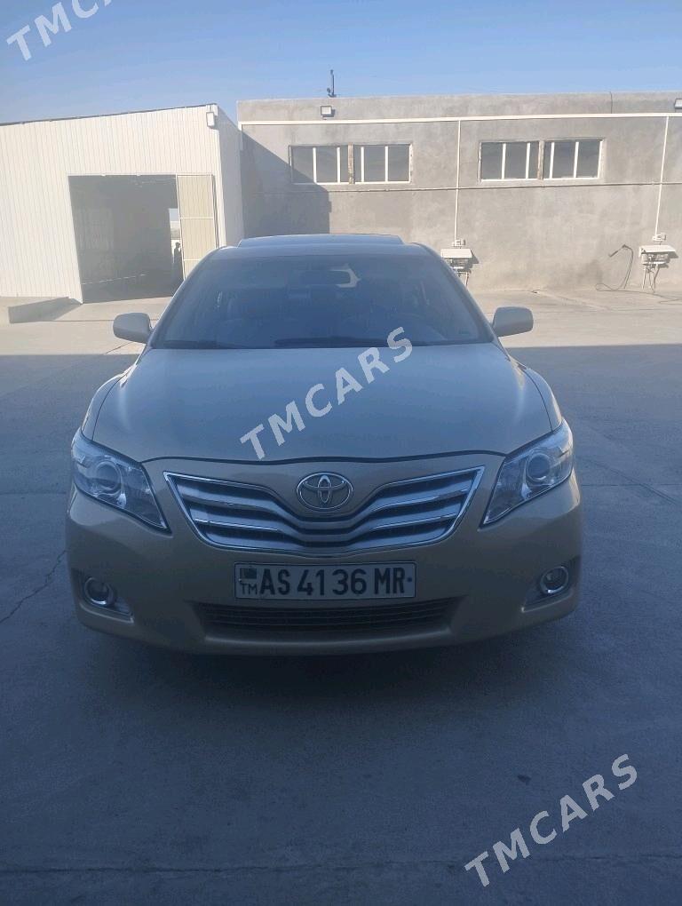 Toyota Camry 2010 - 200 000 TMT - Мары - img 3