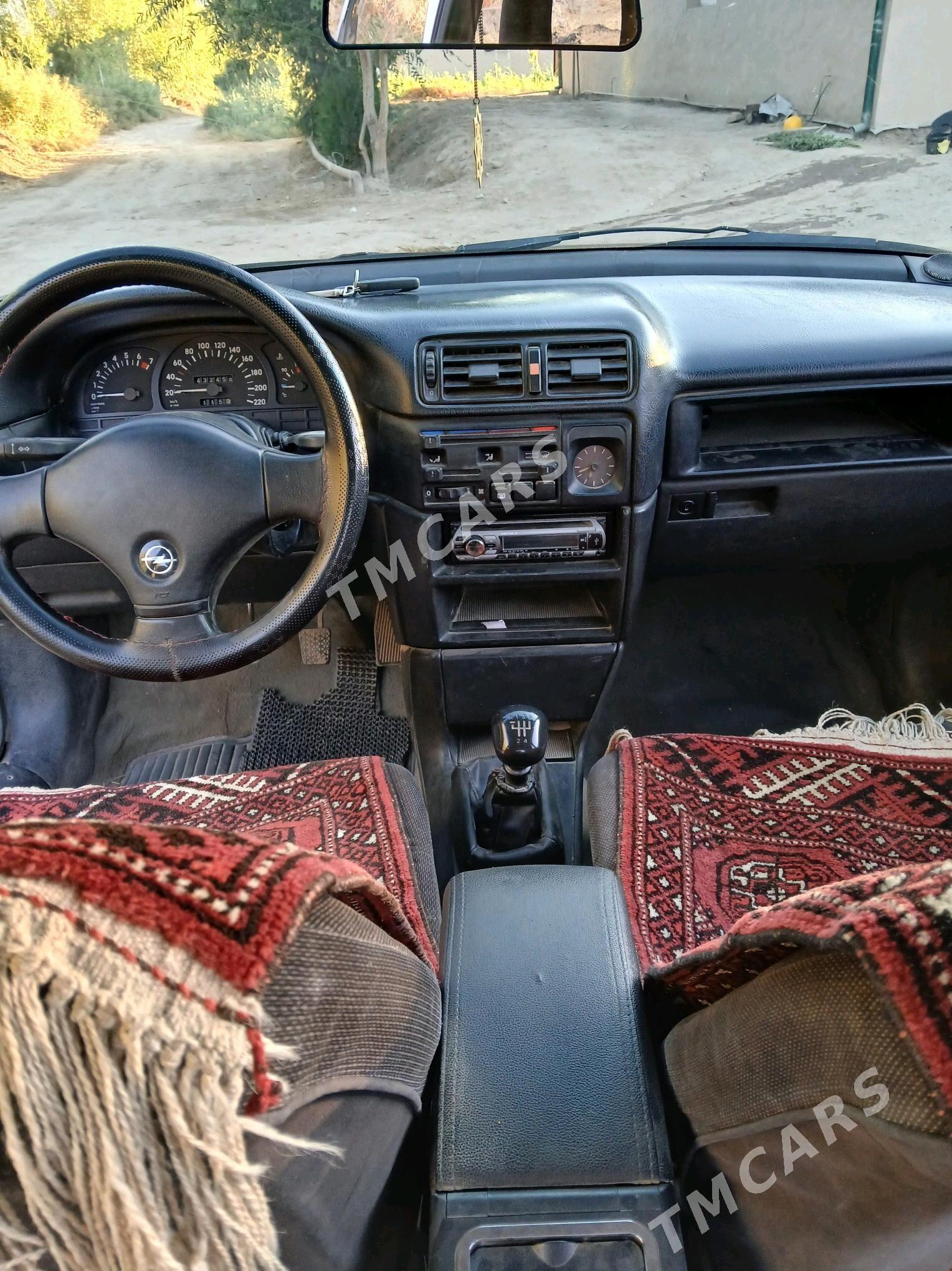 Opel Vectra 1991 - 38 000 TMT - Gurbansoltan Eje - img 2