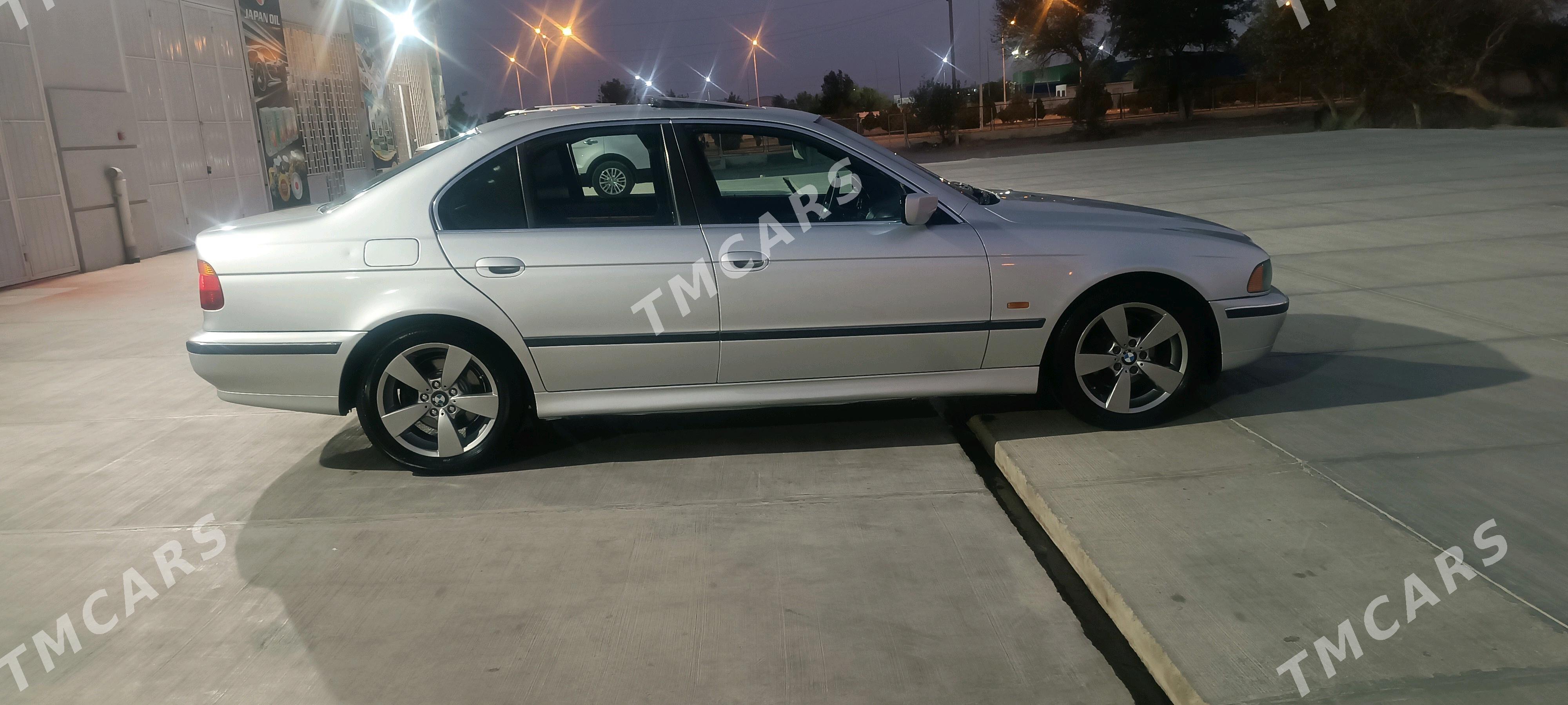 BMW E39 2001 - 120 000 TMT - Балканабат - img 4