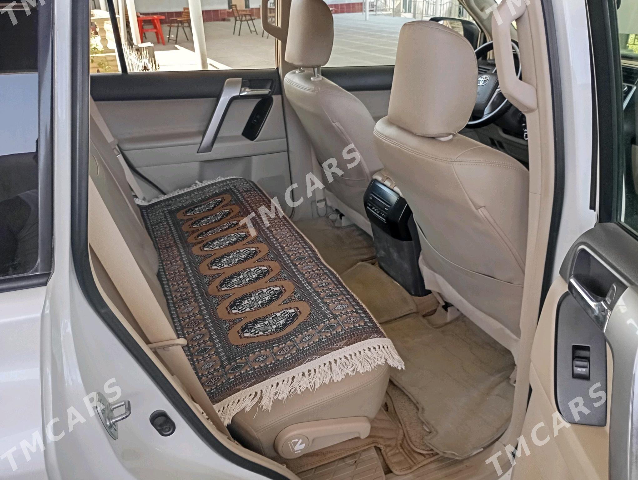 Toyota Land Cruiser Prado 2021 - 833 000 TMT - Магданлы - img 4