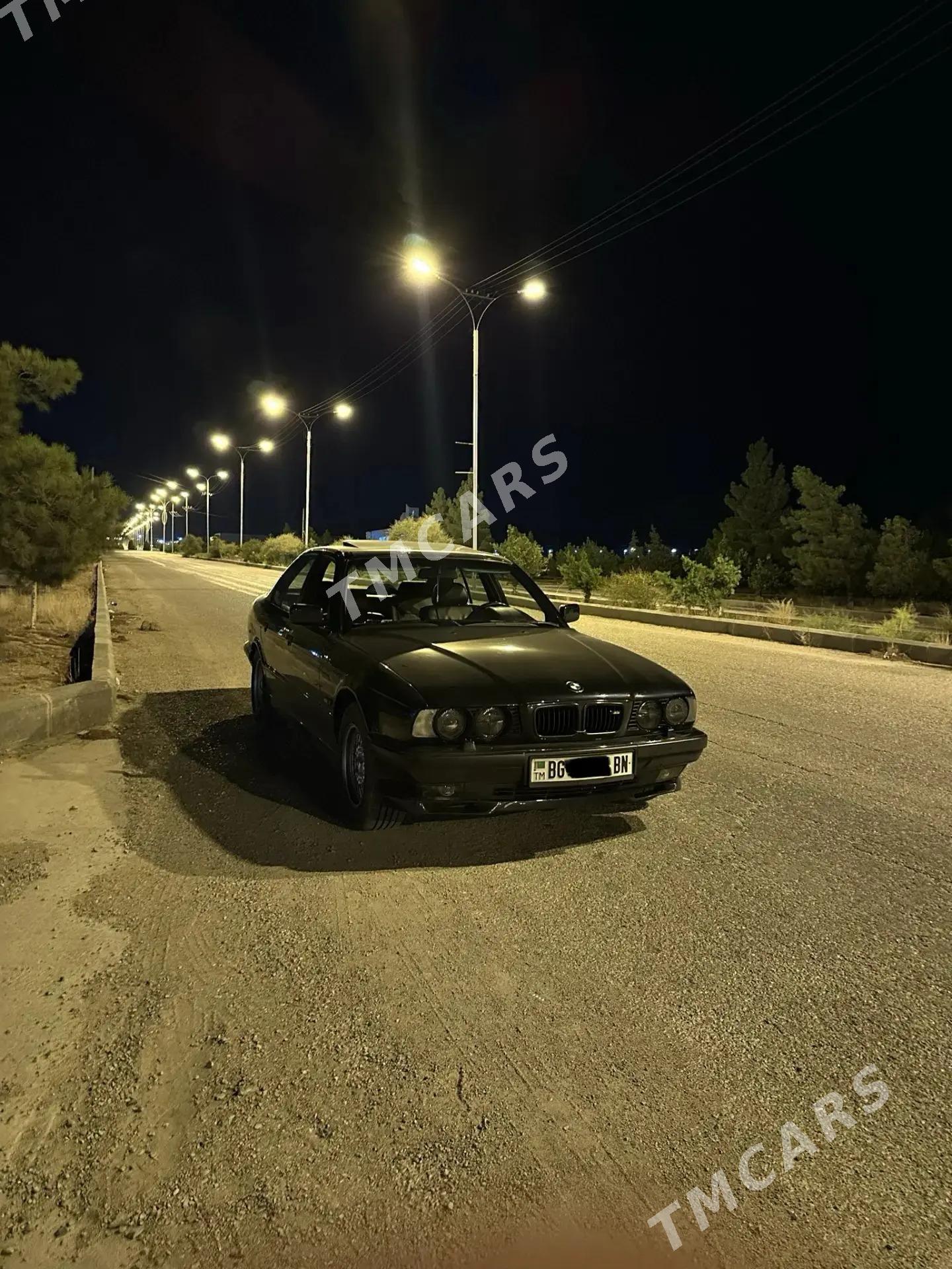BMW 525 1990 - 80 000 TMT - Балканабат - img 10