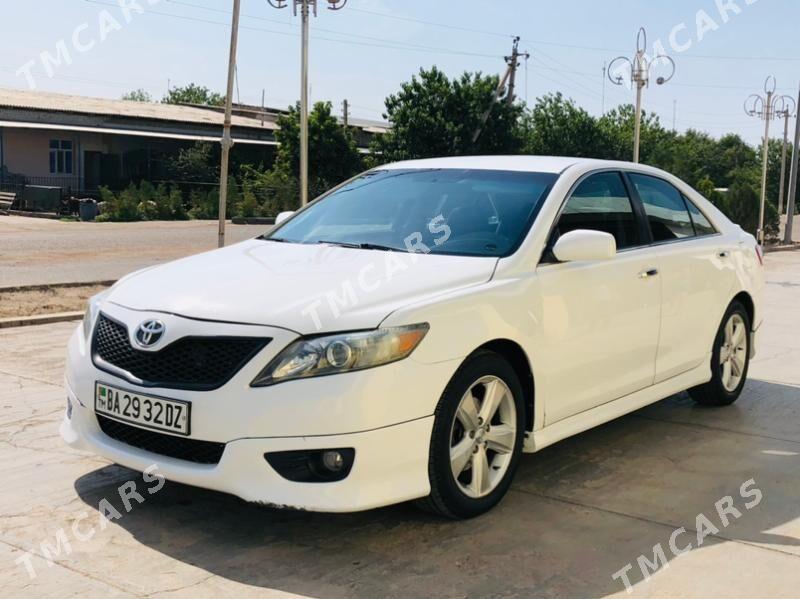 Toyota Camry 2011 - 188 000 TMT - Дашогуз - img 4