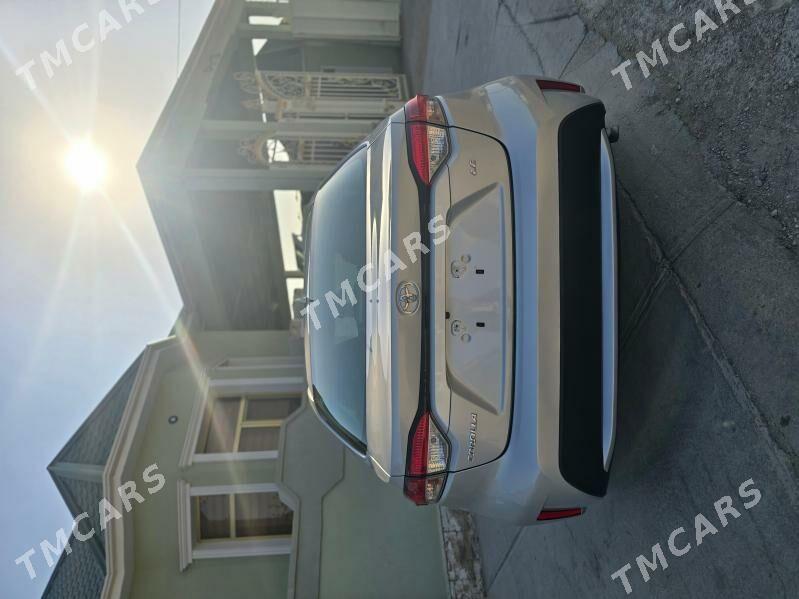 Toyota Corolla 2021 - 235 000 TMT - Балканабат - img 9