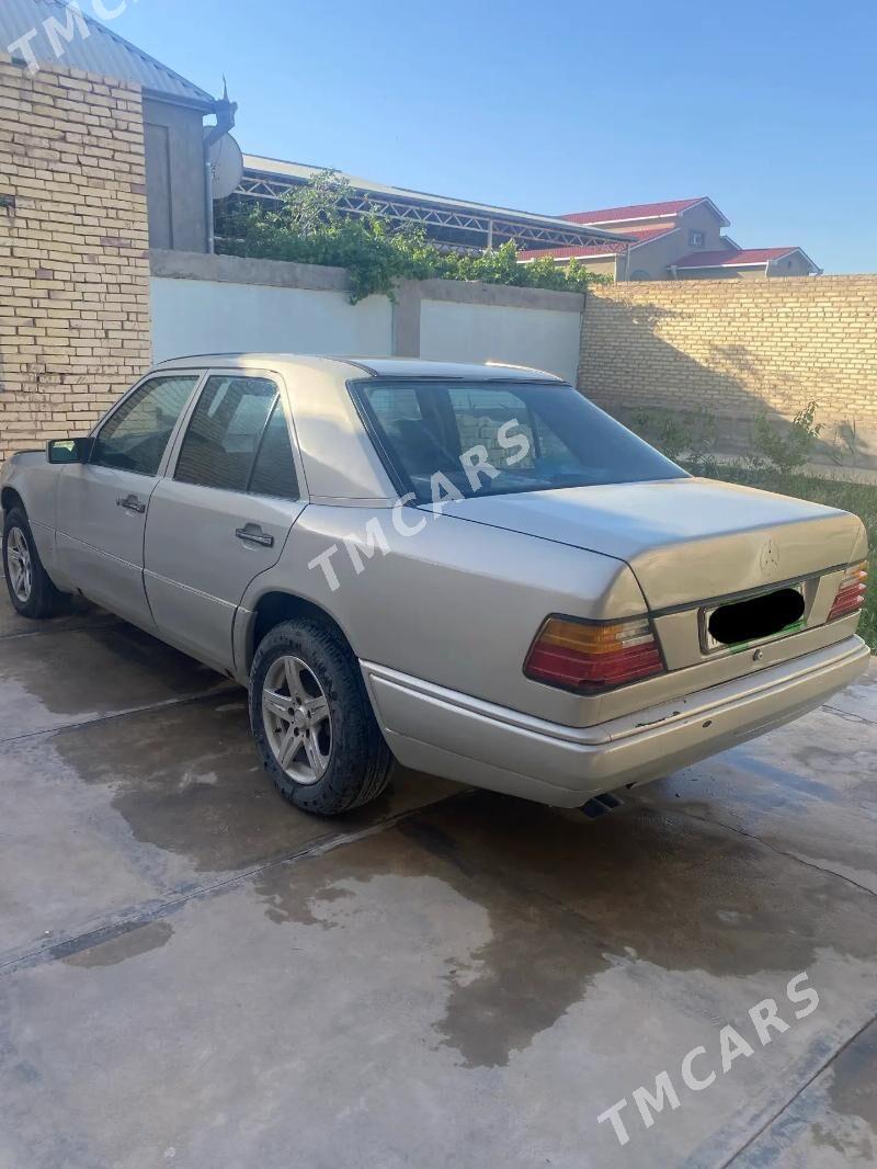 Mercedes-Benz 300E 1995 - 25 000 TMT - Mary - img 3