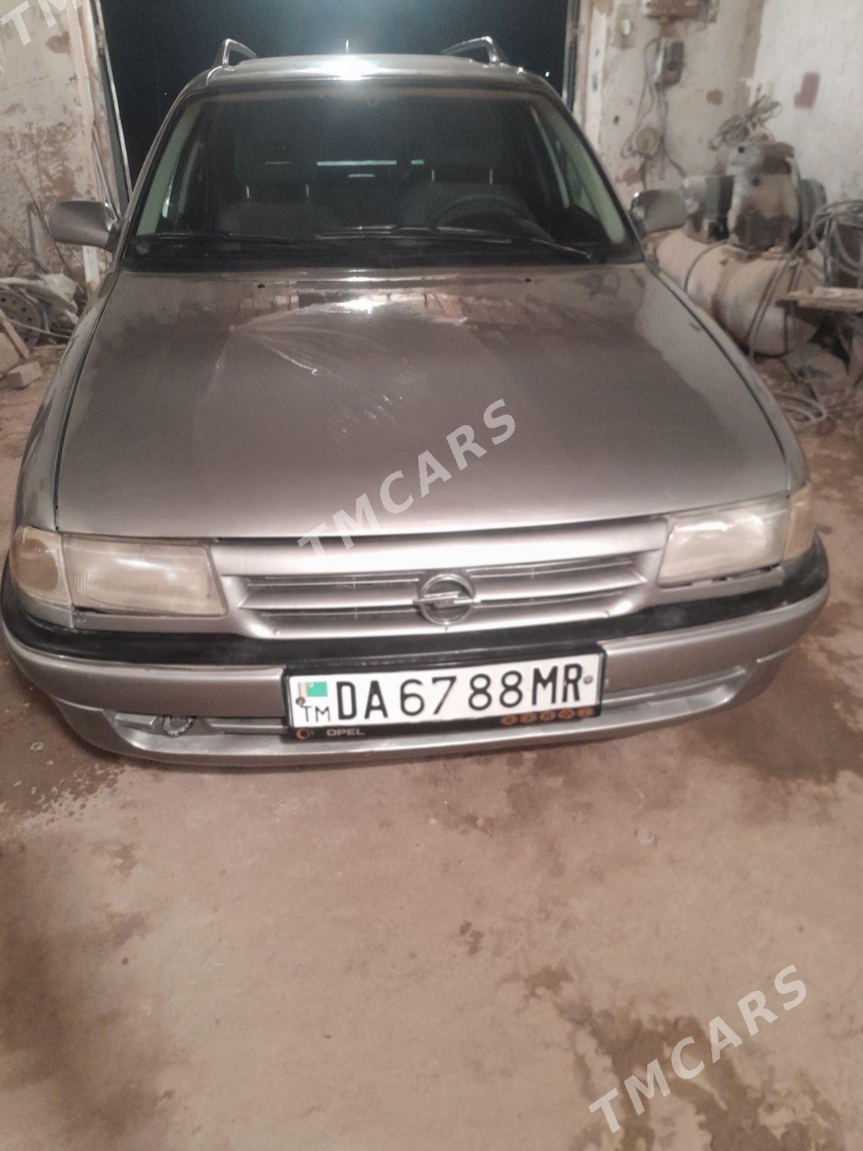 Opel Astra 1995 - 40 000 TMT - Мургап - img 2
