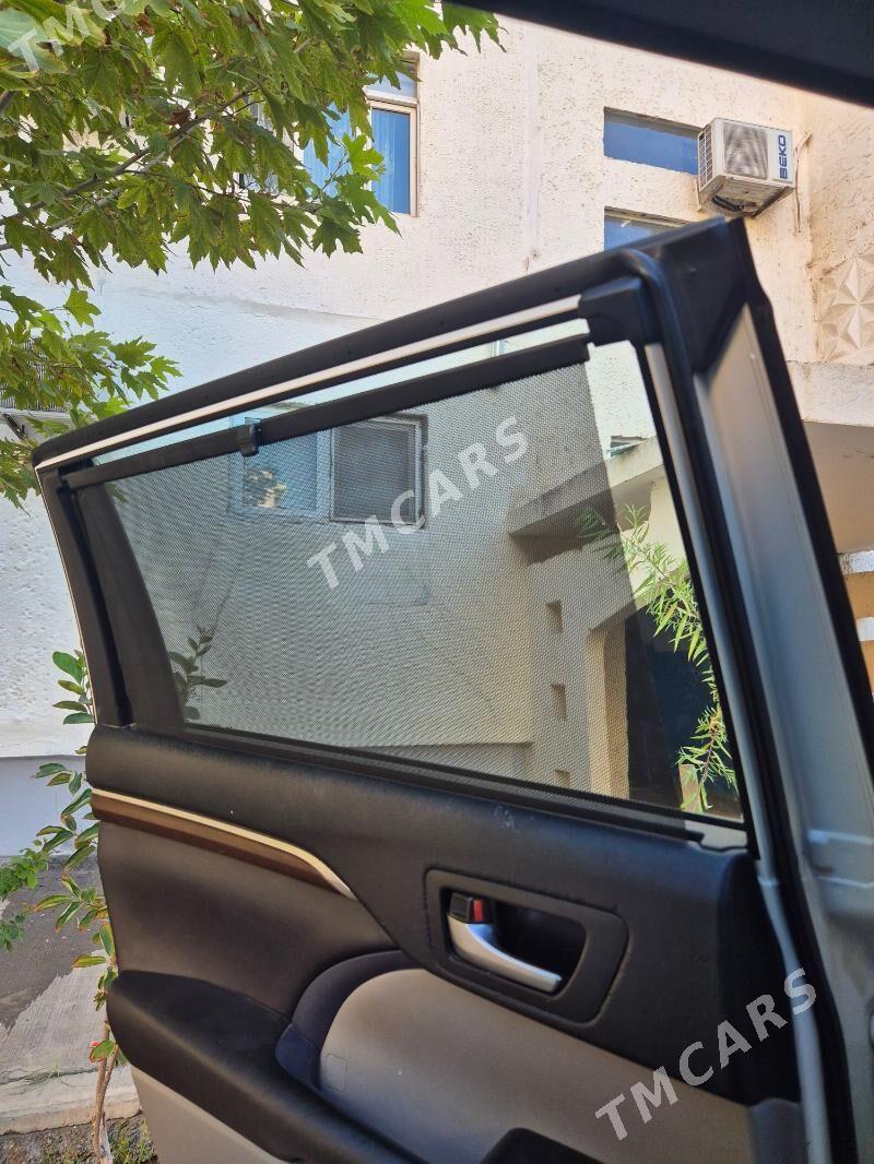 Toyota Highlander 2017 - 395 000 TMT - Aşgabat - img 8