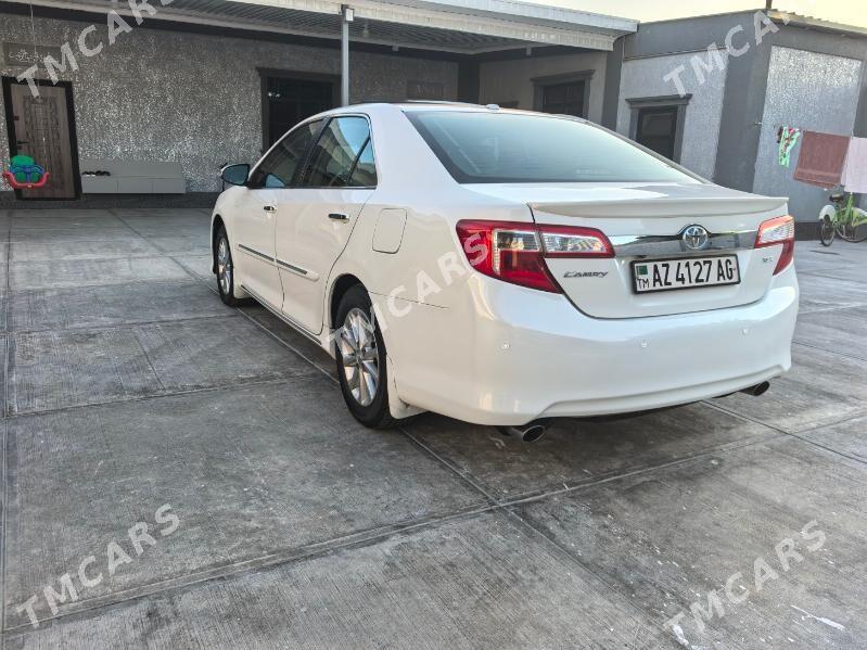 Toyota Camry 2012 - 248 000 TMT - Гёкдже - img 2