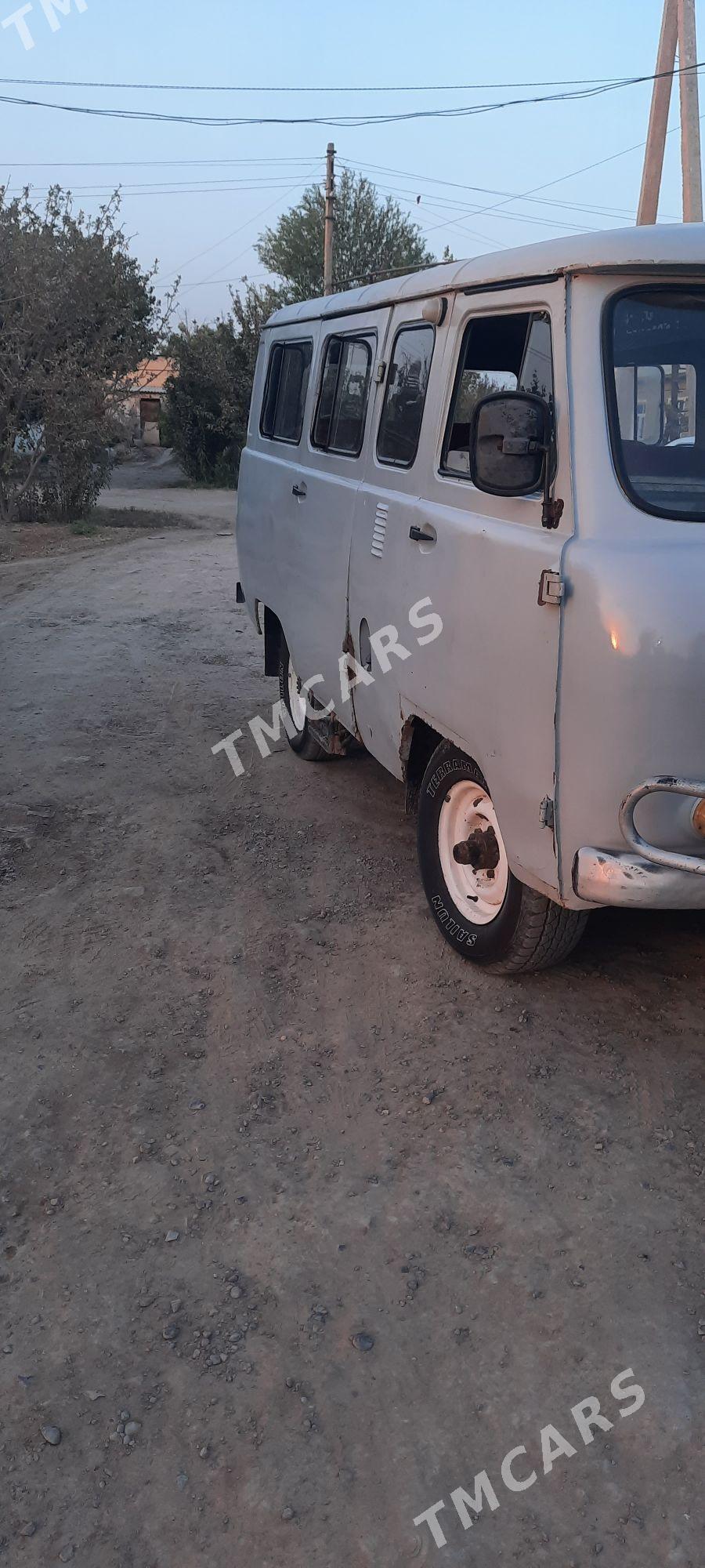 UAZ Profi 2000 - 45 000 TMT - Керки - img 3