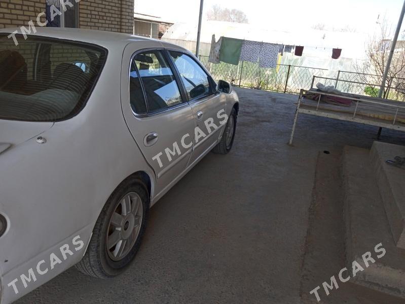 Nissan Altima 1996 - 30 000 TMT - Сакарчага - img 5