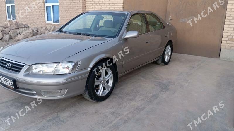 Toyota Camry 2000 - 135 000 TMT - Farap - img 3