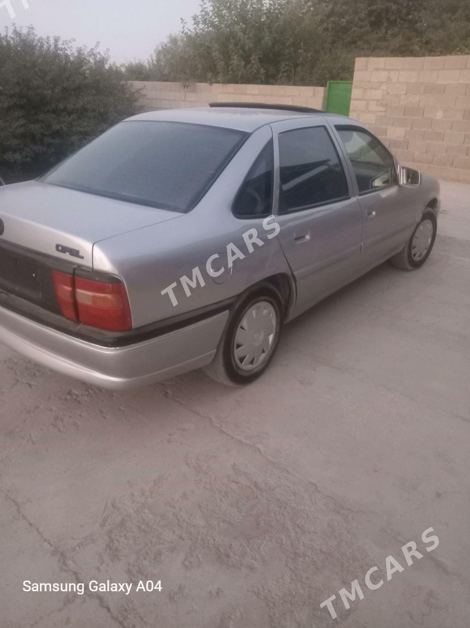 Opel Vectra 1994 - 33 000 TMT - Бахарден - img 3