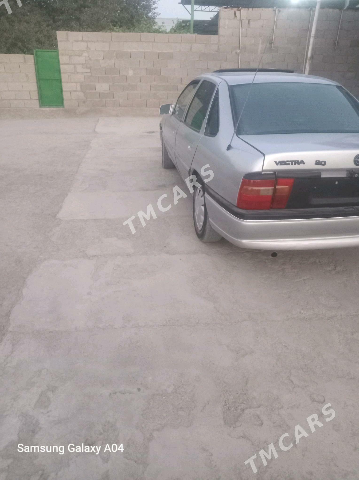 Opel Vectra 1994 - 33 000 TMT - Бахарден - img 2