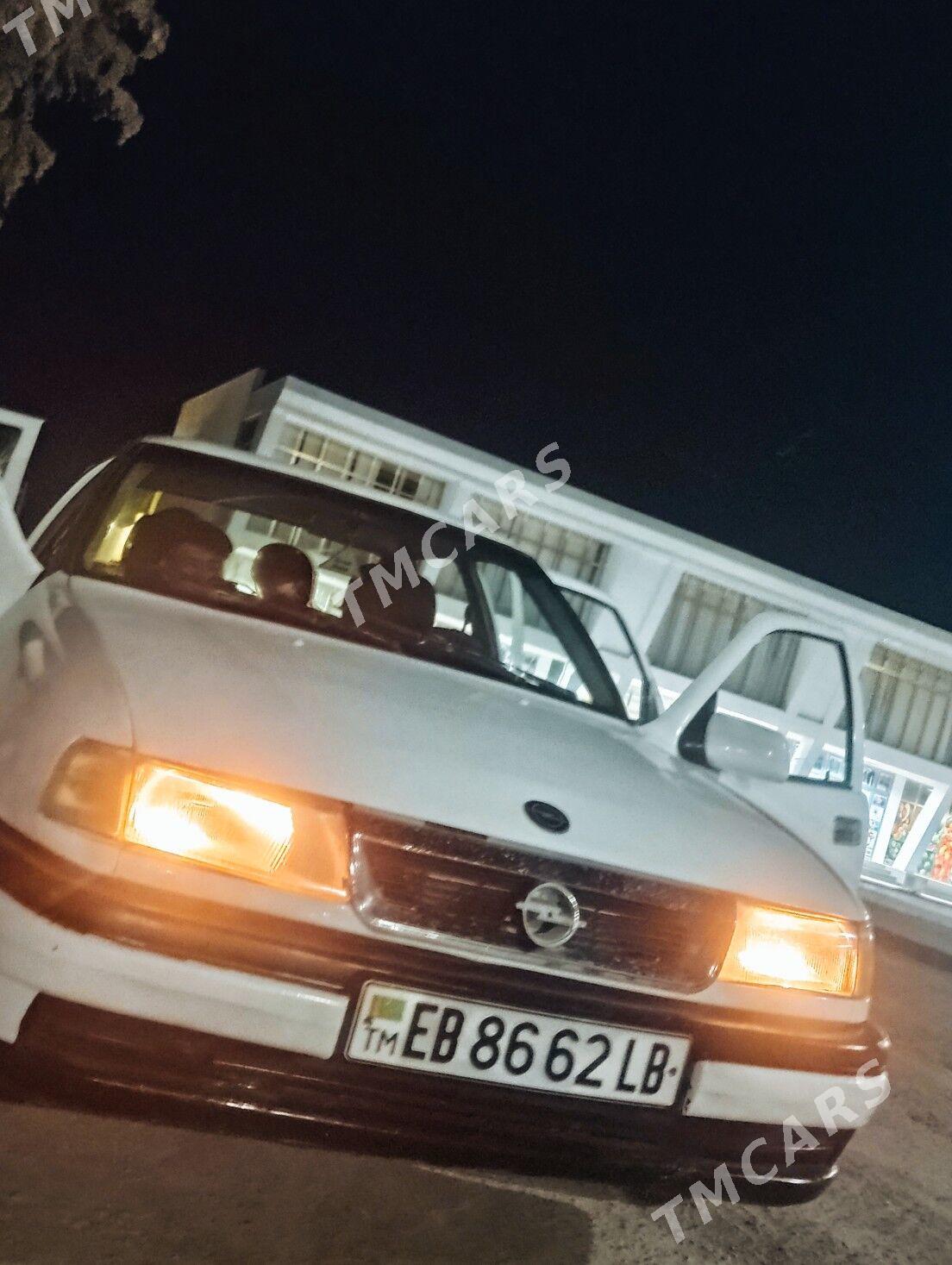 Opel Vectra 1991 - 22 000 TMT - Dänew - img 3