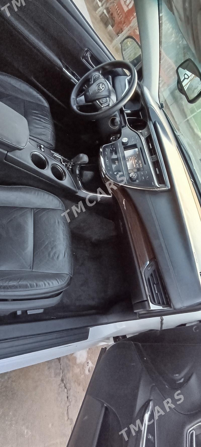 Toyota Avalon 2013 - 260 000 TMT - Тязе заман - img 3