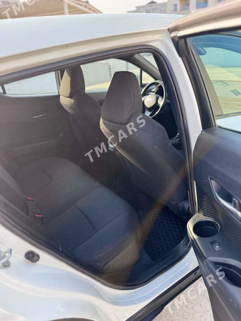 Toyota C-HR 2018 - 305 000 TMT - Aşgabat - img 5