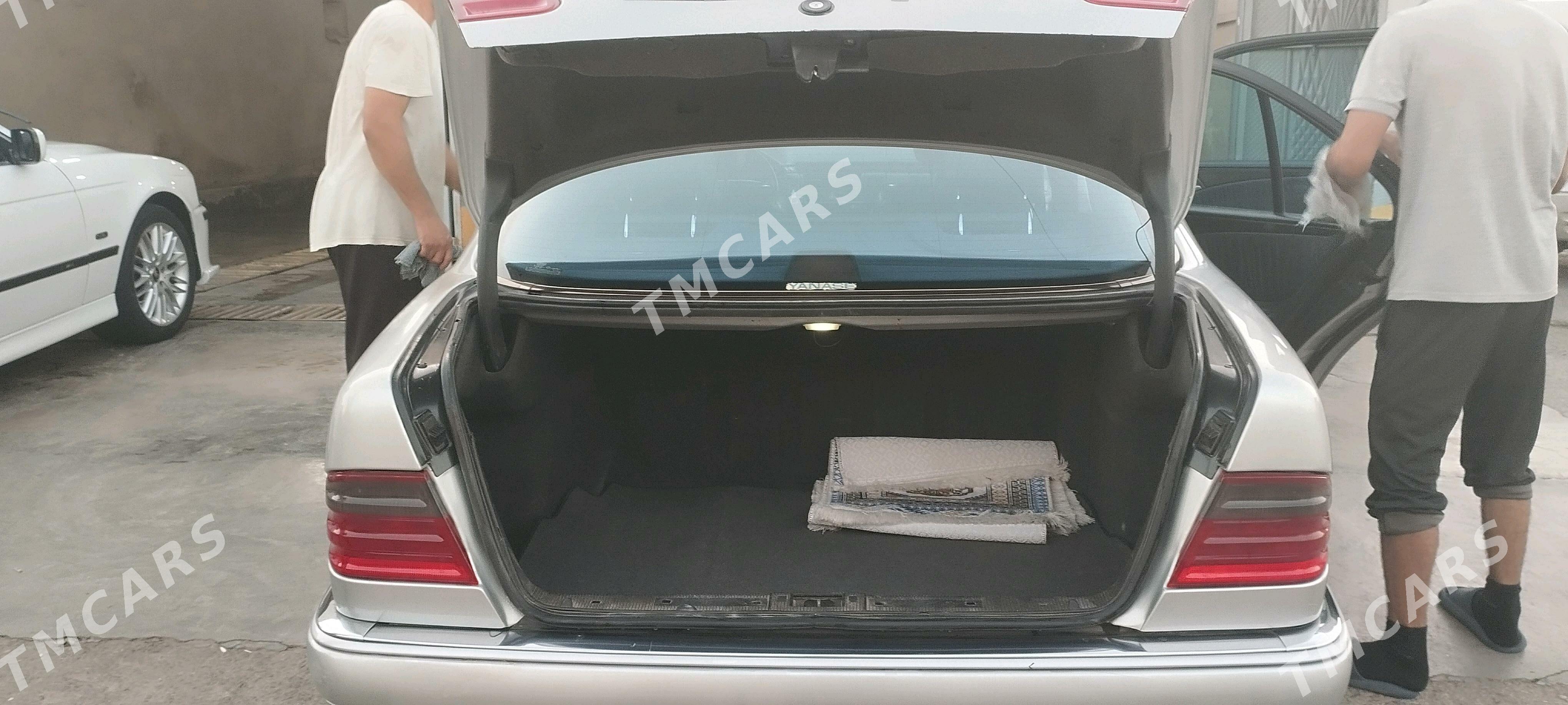 Mercedes-Benz E420 1997 - 84 000 TMT - Mary - img 5