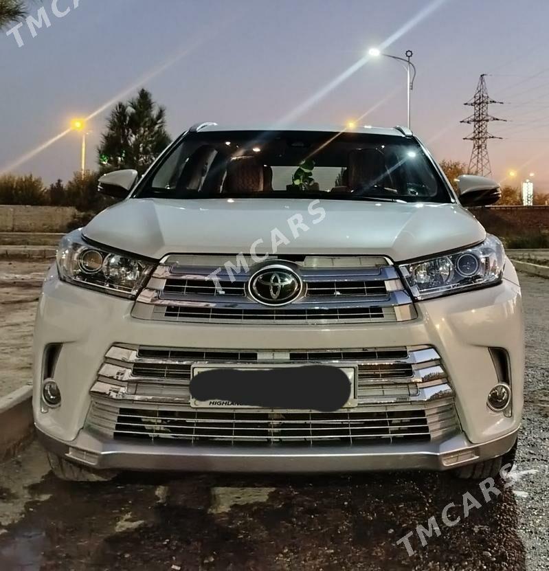 Toyota Highlander 2019 - 425 000 TMT - Туркменабат - img 3
