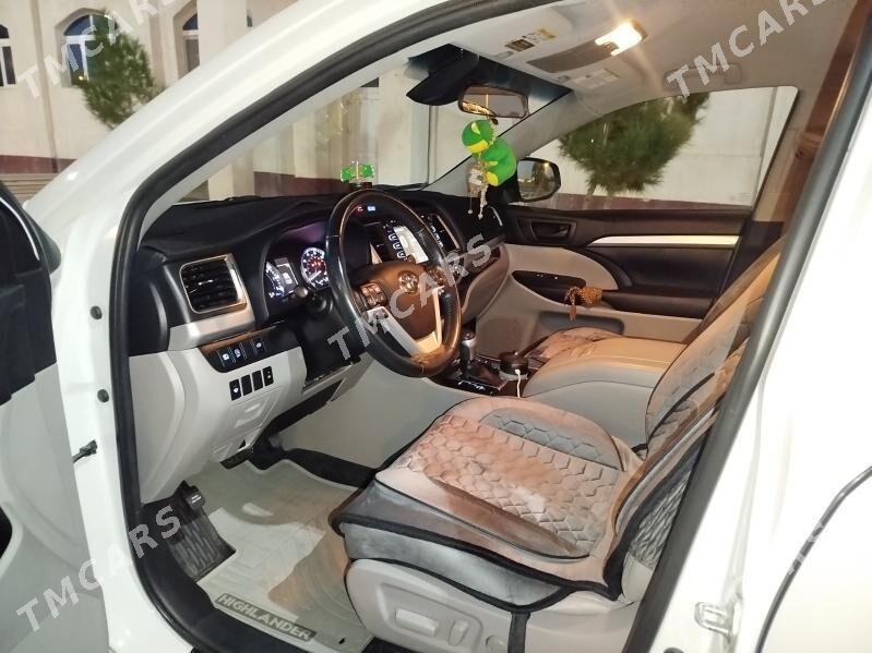 Toyota Highlander 2019 - 425 000 TMT - Туркменабат - img 4