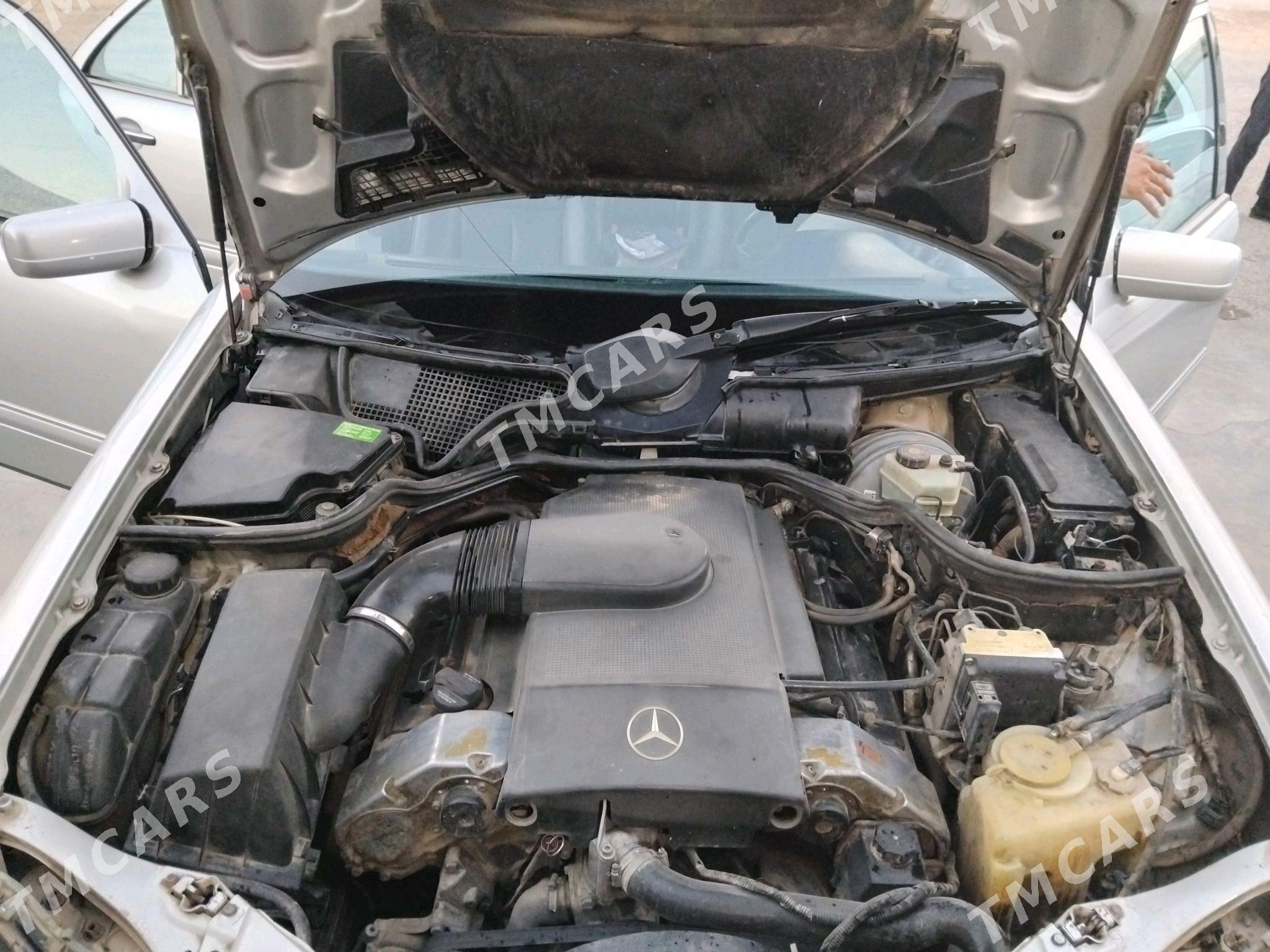 Mercedes-Benz E420 1997 - 84 000 TMT - Mary - img 6