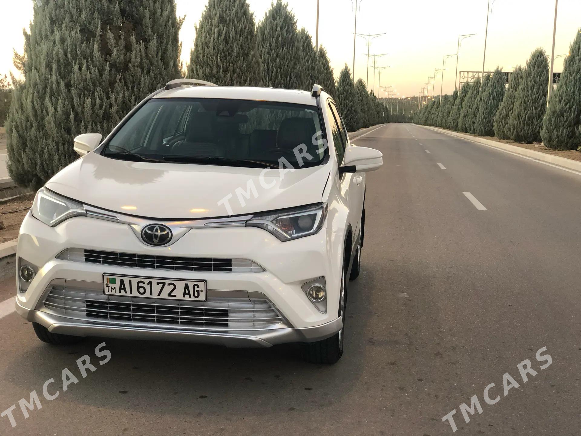Toyota RAV4 2017 - 330 000 TMT - Aşgabat - img 4