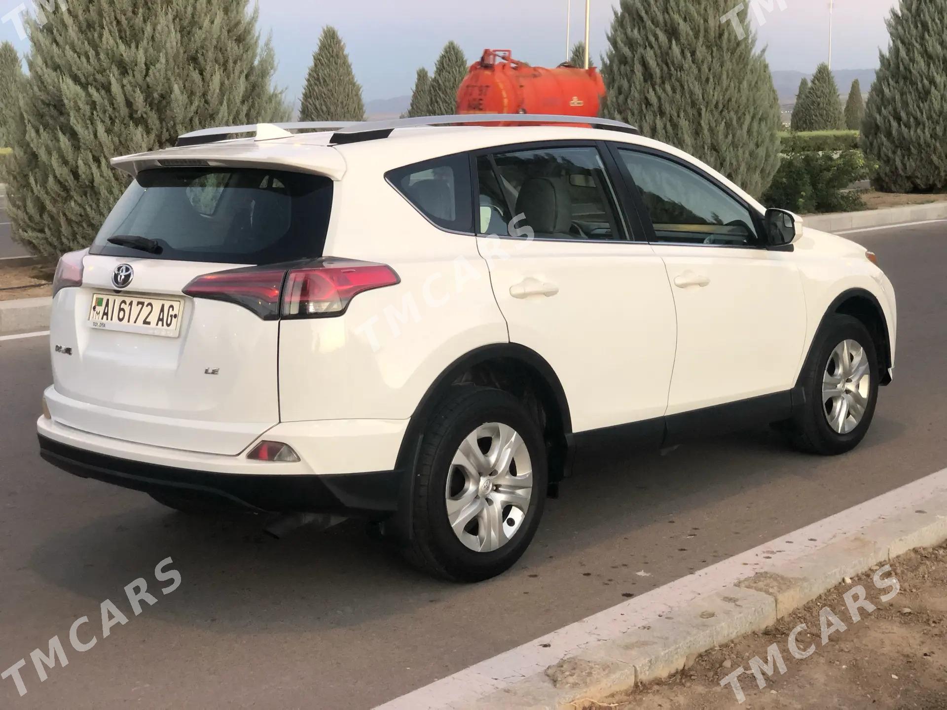 Toyota RAV4 2017 - 330 000 TMT - Aşgabat - img 3