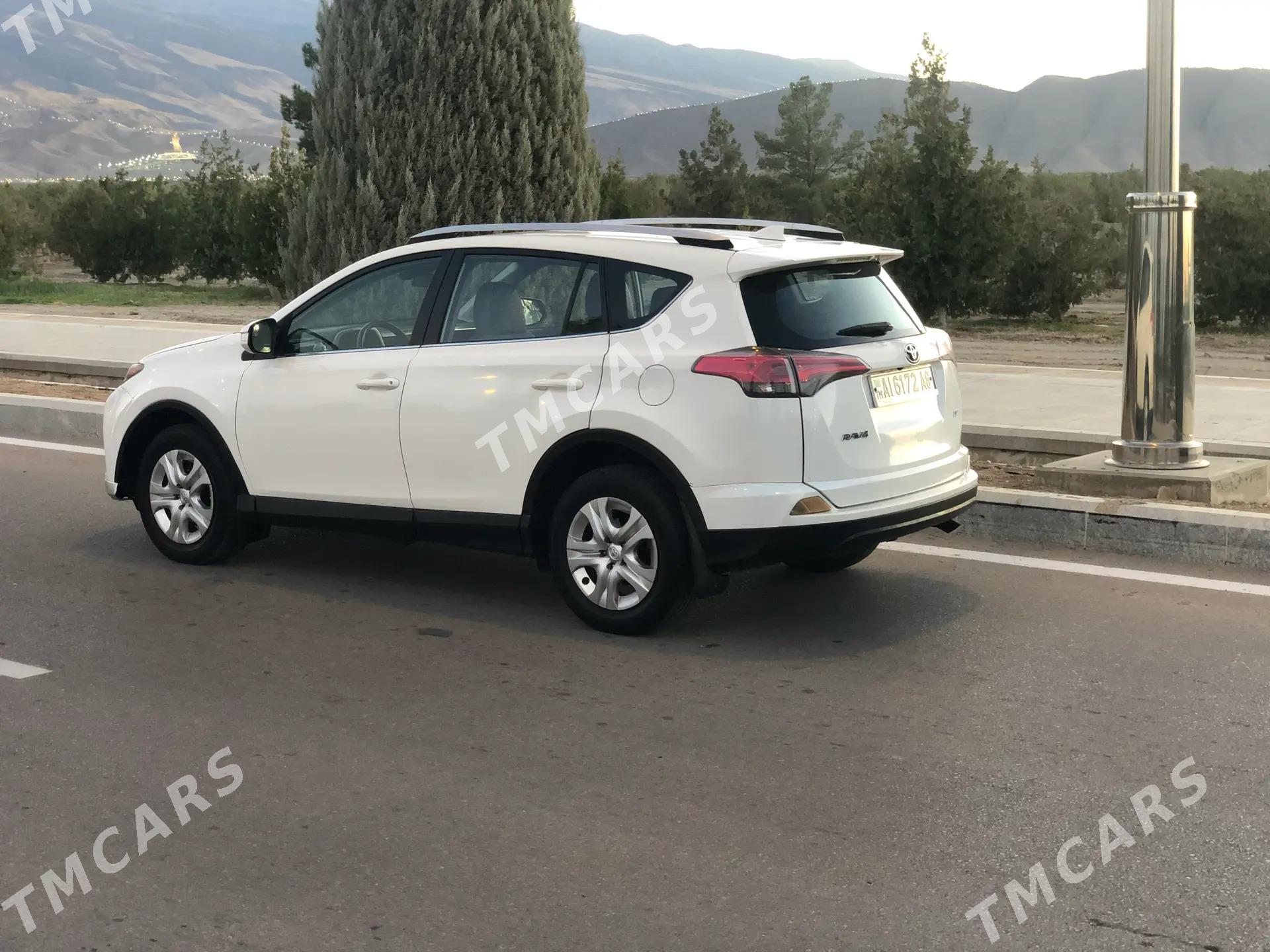 Toyota RAV4 2017 - 330 000 TMT - Aşgabat - img 8