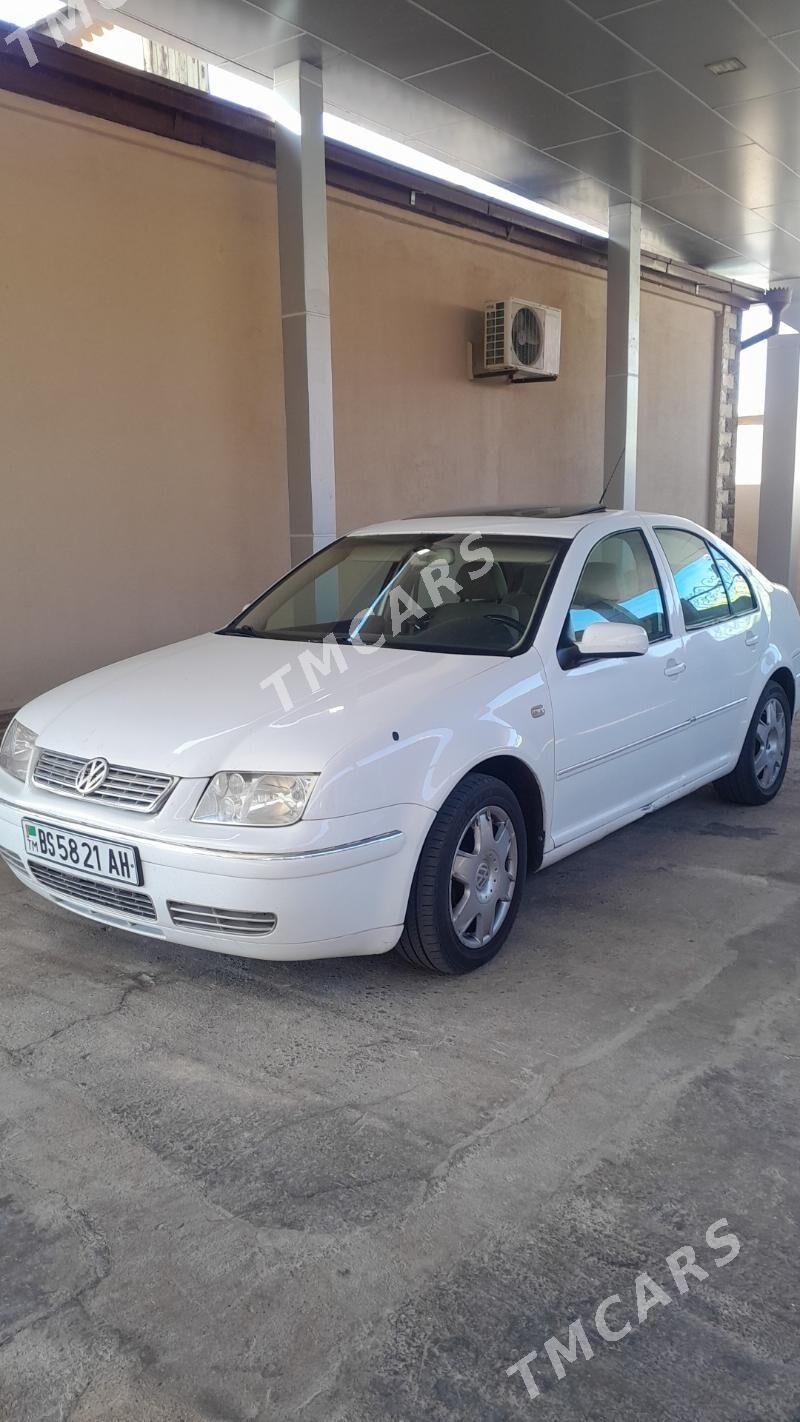 Volkswagen Bora 2004 - 55 000 TMT - Бахарден - img 4